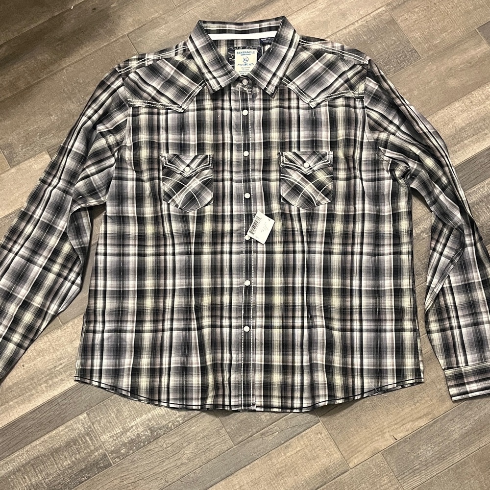 Panhandle Stylish Plaid Button-Down Shirt - Black and White
